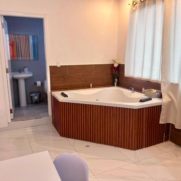 Hospedaje cosmos - Suite con bañera de hidromasaje - 7