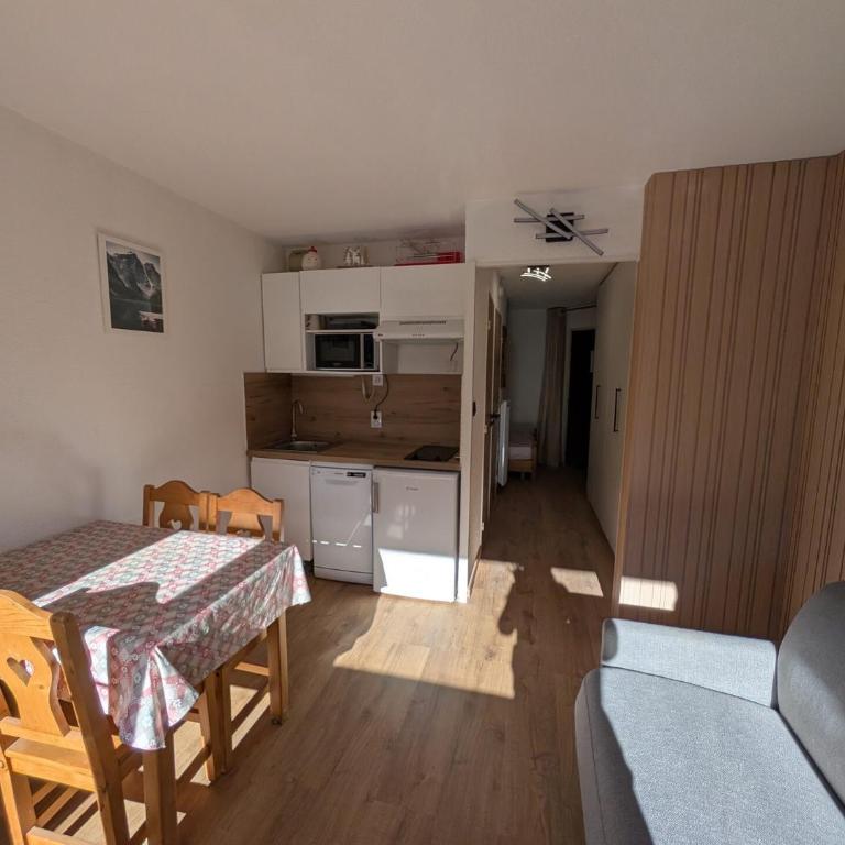 Résidence Ferme D'augustin - Batiment C - Studio 4 personnes - Skis aux pieds - Sud MAE-8784 - Studio - 2