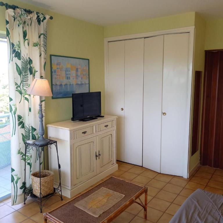 Royan Parc - APPARTEMENT - résidence LA GRANDE HUNE - APERCU MER - Appartement 1 Chambre - 10
