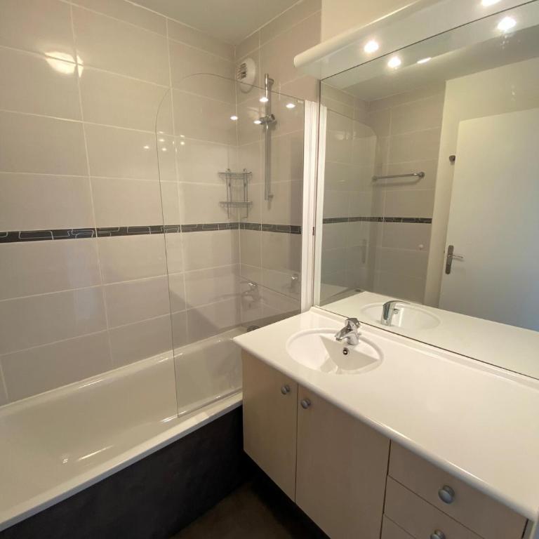 Résidence Les Pleiades - Appartement rénové · Centre station · Parking couvert · Balcon MAE-8234 - Appartement - 6