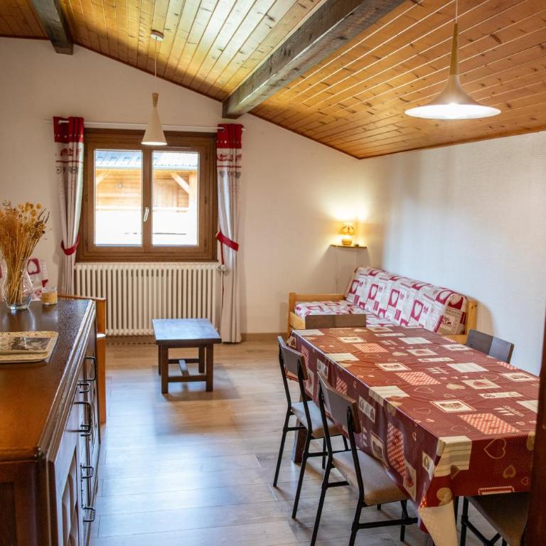 Appartement 6 pers Chalet Tournier - Two-Bedroom Deluxe Apartment with Garden View - 14