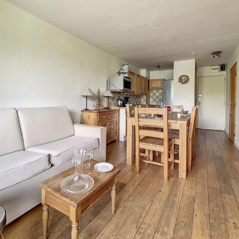 Résidence Burons - Appartement · Balcon sud MAE-9684 - Appartement - 2