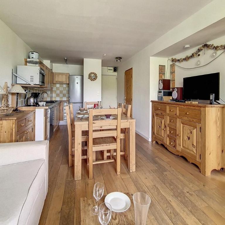 Résidence Burons - Appartement · Balcon sud MAE-9684 - Appartement - 6