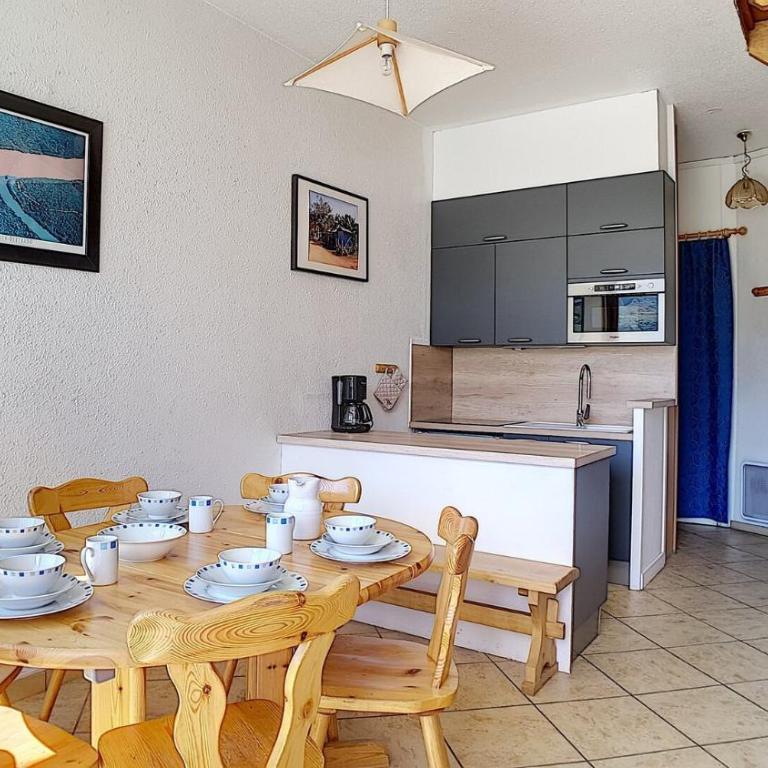Résidence Caron - Appartement duplex lumineux · Départ et retour skis aux pieds · Balcon MAE-0004 - Appartement - 3