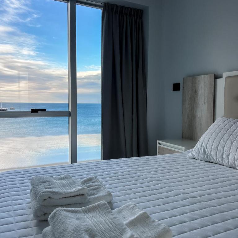 Caleta Design - Alojamientos - Apartamento Premium con 1 dormitorio y vistas al mar - 8
