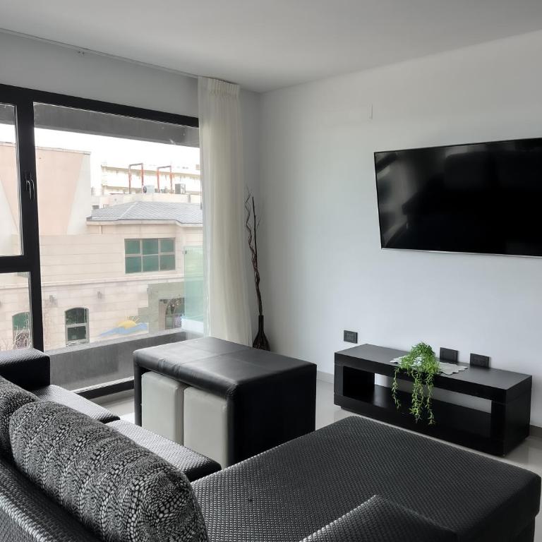 Caleta Design - Alojamientos - Apartamento de 2 dormitorios con terraza y vistas al mar - 6