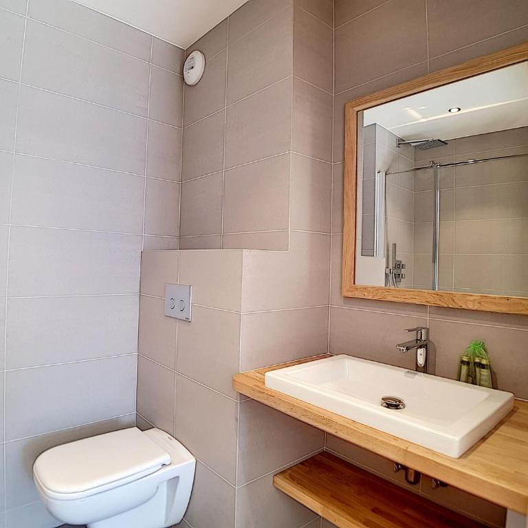 Chalet 2000 - Appartement neuf · Proche des pistes · Jacuzzi · Balcon MAE-0804 - Apartment - 9