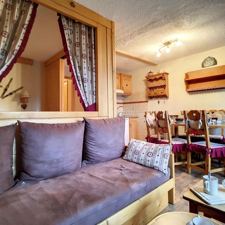 Résidence Boedette A - Appartement confortable · Départ et retour skis aux pieds · Balcon MAE-1004 - Appartement - 1