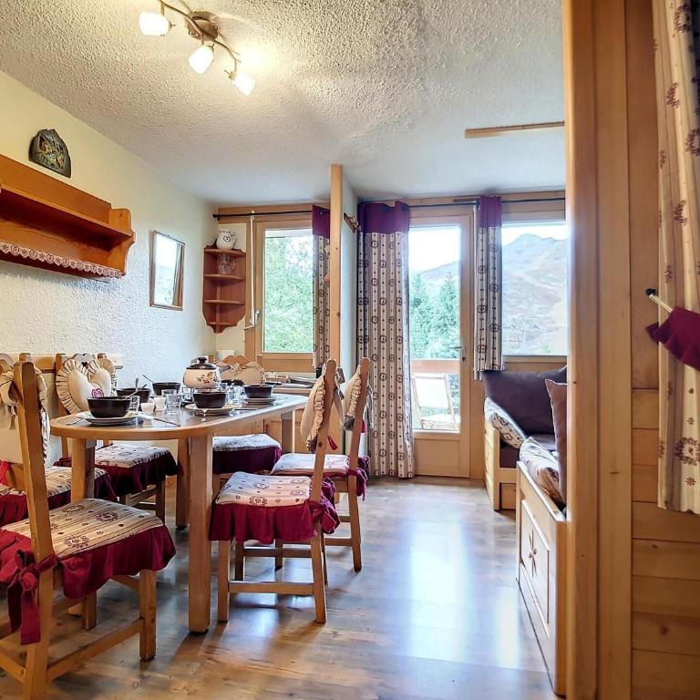Résidence Boedette A - Appartement confortable · Départ et retour skis aux pieds · Balcon MAE-1004 - Appartement - 13