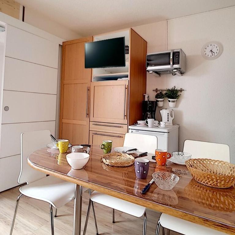 Résidence Ski Soleil - Appartement lumineux · Départ ski aux pieds · Terrasse MAE-1054 - Appartement - 4