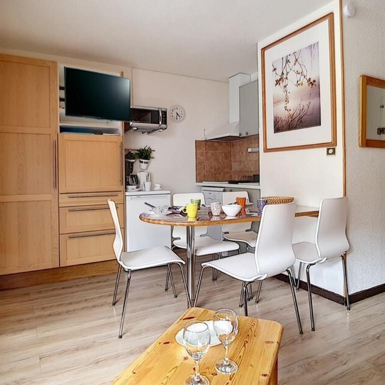 Résidence Ski Soleil - Appartement lumineux · Départ ski aux pieds · Terrasse MAE-1054 - Appartement - 5