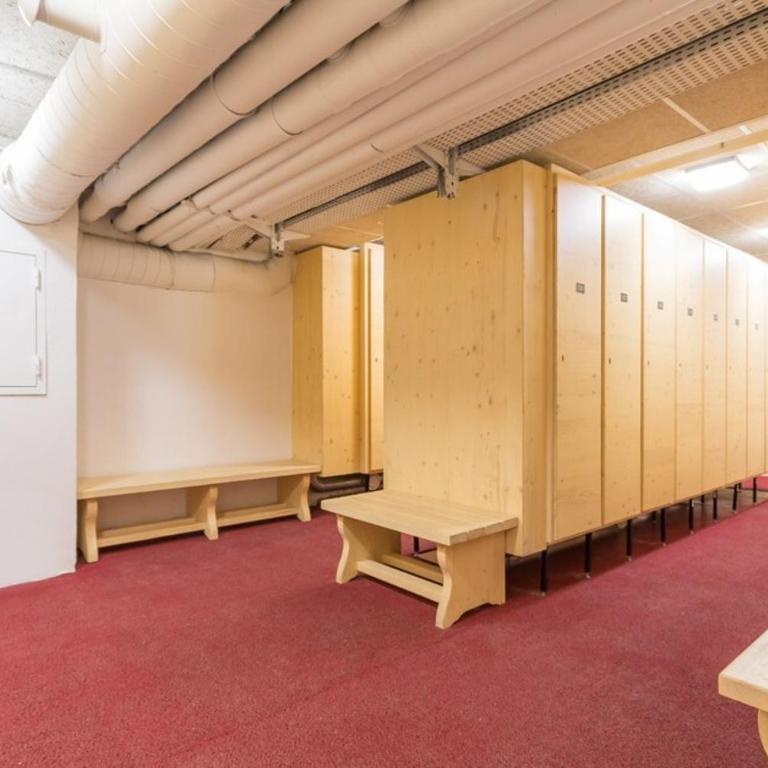Résidence Boedette D - Appartement rénové · Départ et retour skis aux pieds · Balcon MAE-1214 - Appartement - 12
