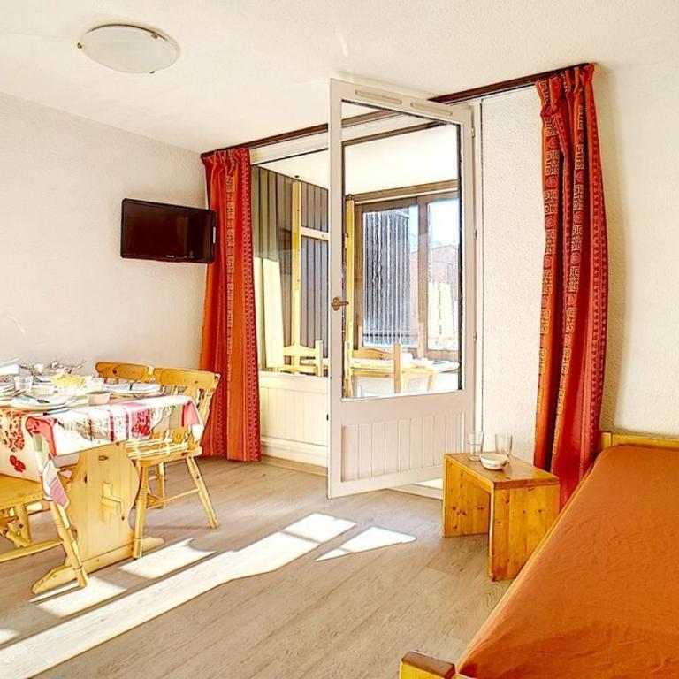 Résidence Le Sorbier - Appartement lumineux · Départ et retour skis aux pieds · Vue sur les pistes MAE-1714 - Studio - 6