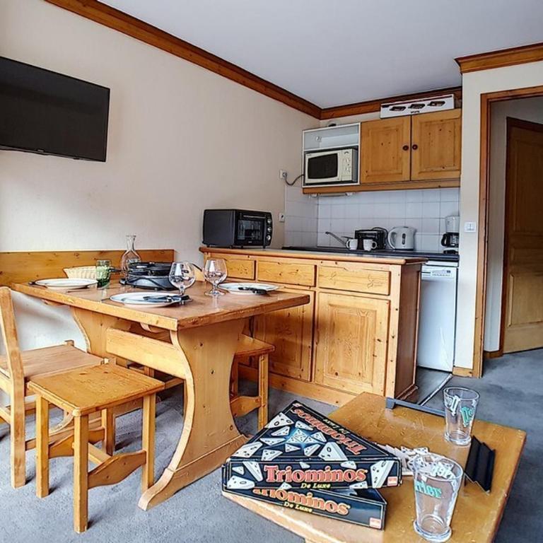 Résidence Valmonts A - Appartement standard · Départ ski aux pieds · Balcon MAE-2414 - Appartement - 1