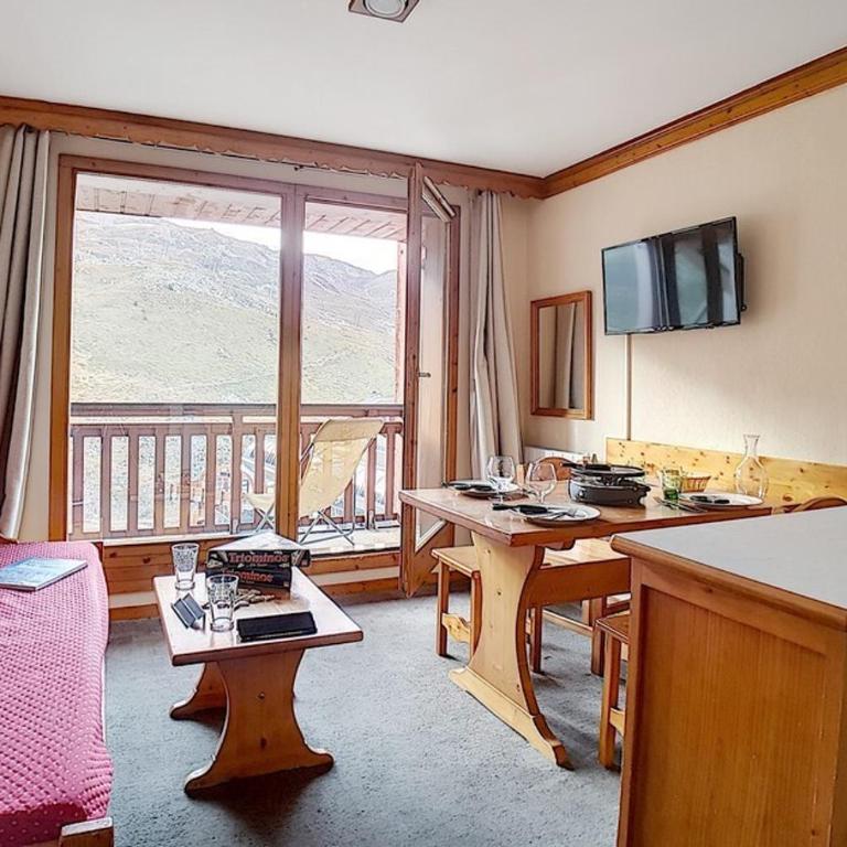 Résidence Valmonts A - Appartement standard · Départ ski aux pieds · Balcon MAE-2414 - Appartement - 3