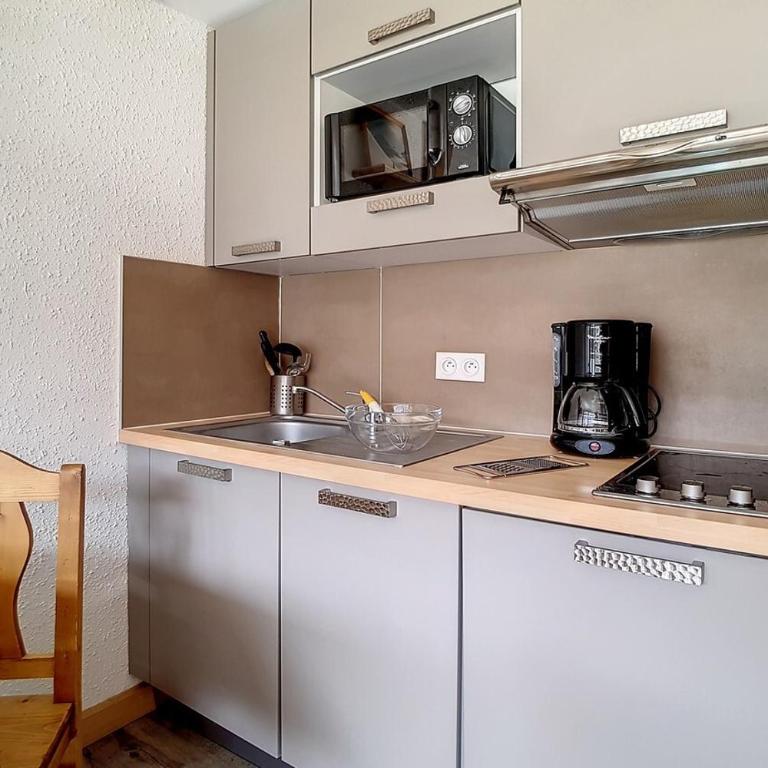 Résidence Aravis - Appartement confortable · Accès direct aux pistes · Balcon MAE-2674 - Studio - 3