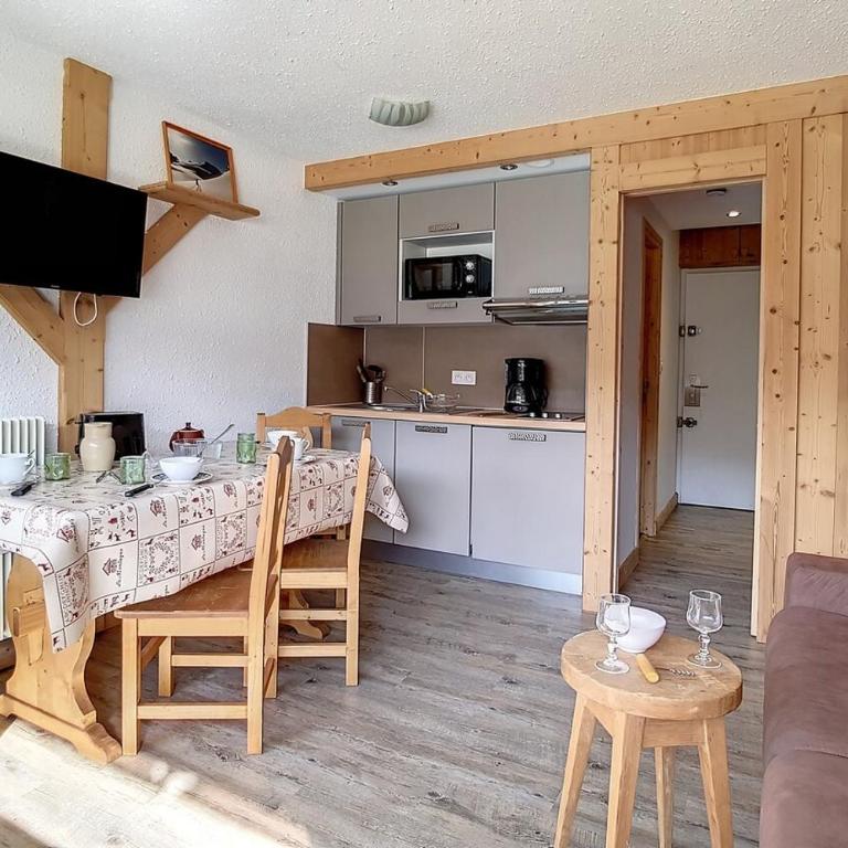 Résidence Aravis - Appartement confortable · Accès direct aux pistes · Balcon MAE-2674 - Studio - 4