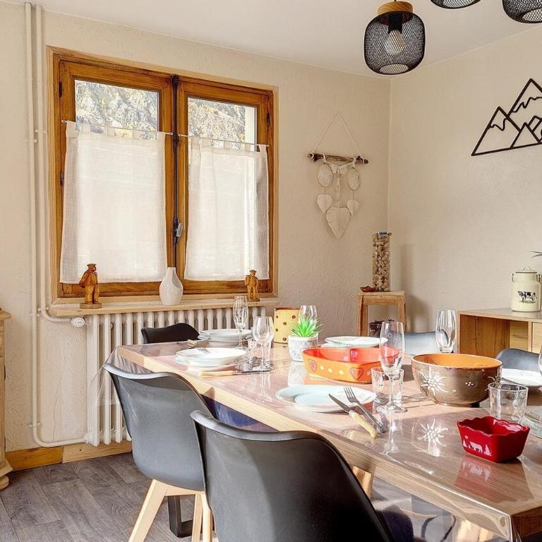 Résidence Saint Marcel - Chalet familial · Centre village de St Marcel · Terrasse ouest MAE-2924 - Chalet - 6
