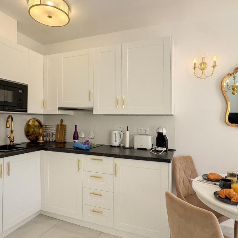 Medina Blue Nerja - Two-Bedroom Apartment - 9