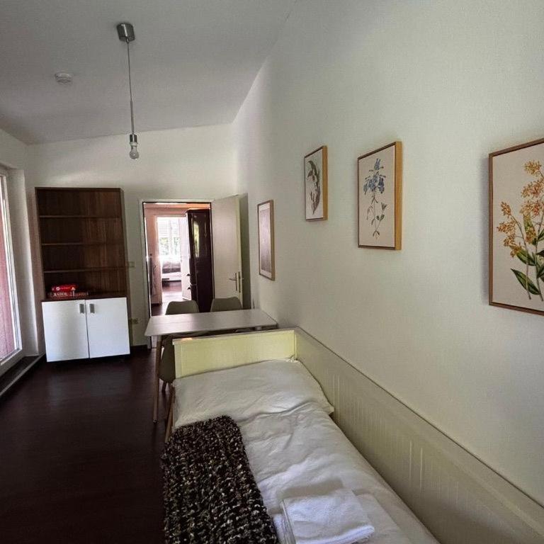 Hotel Villa Rückert - Apartment mit 2 Schlafzimmern und Balkon - 19
