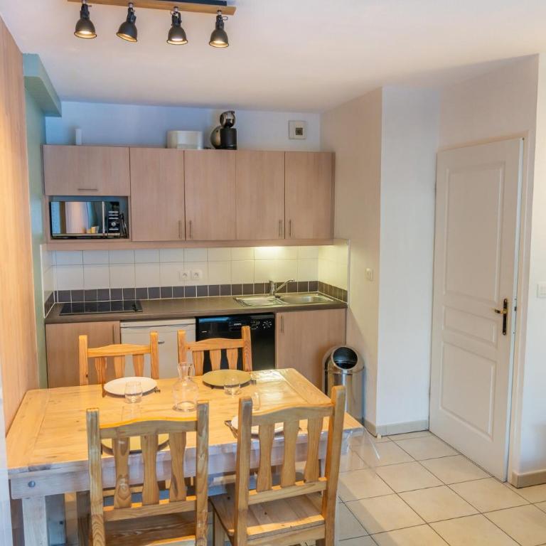 Résidence Le Balcon Des Airelles - Appartement calme au coeur des Orres 1800 MAE-6494 - Apartment - 2