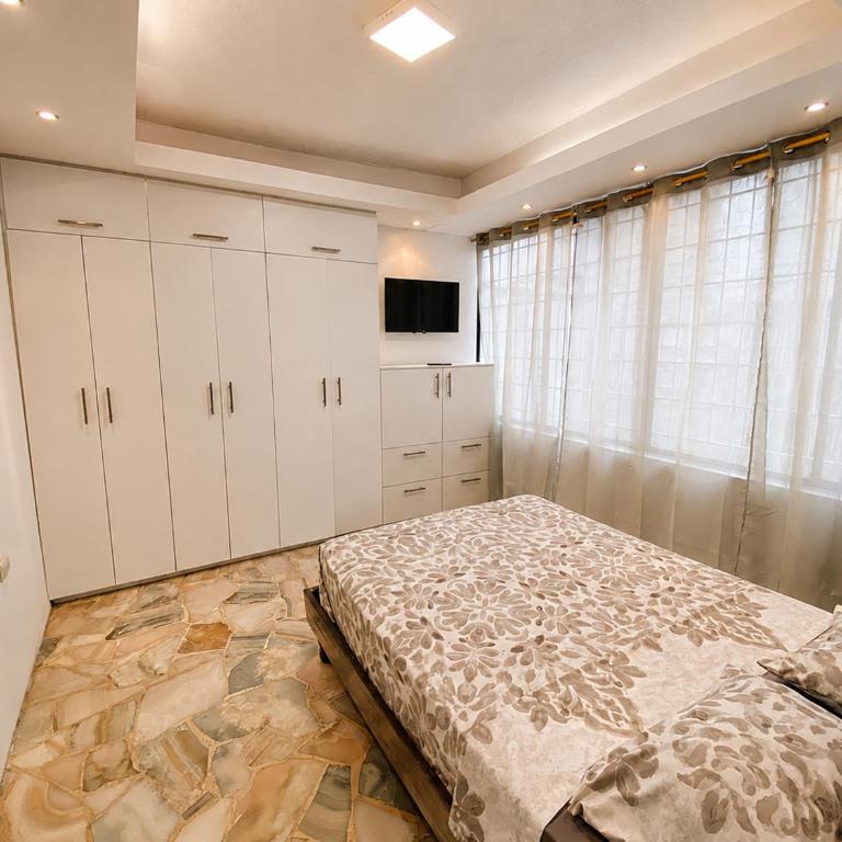 Villa 97 guayaquil Suites y Habitaciones Económicas Cerca del Aeropuerto - One-Bedroom Suite - 1
