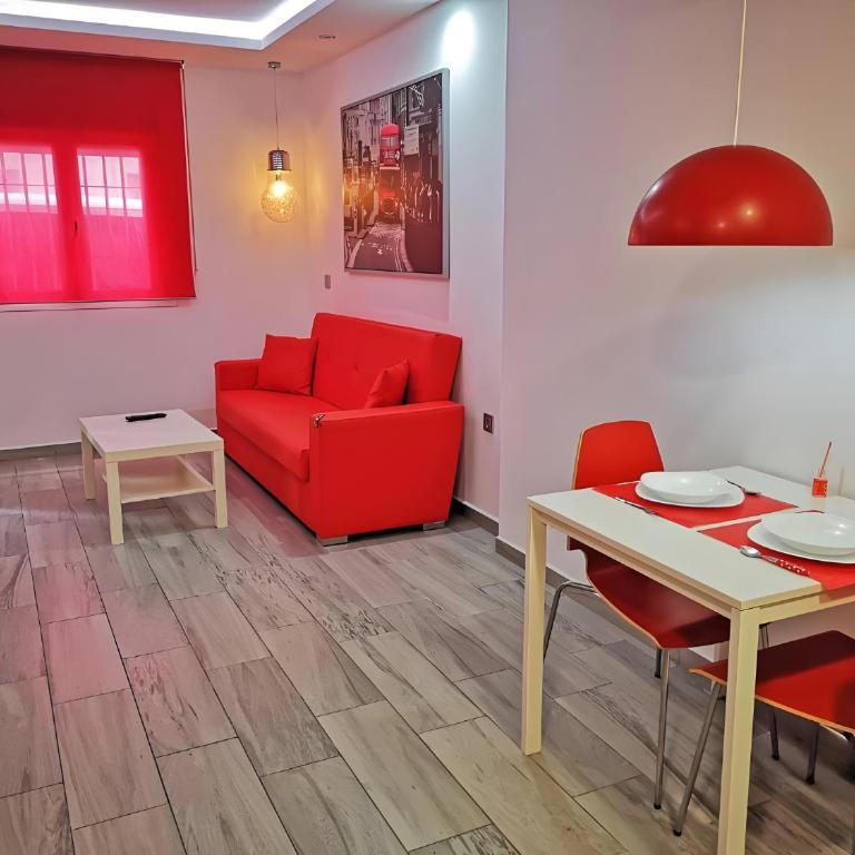 Apartamentos Ofis - Estudio Rojo - Estudio Superior - 1