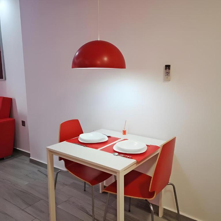 Apartamentos Ofis - Estudio Rojo - Estudio Superior - 3