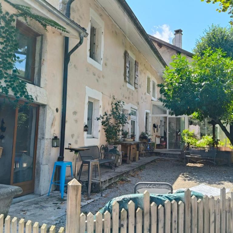 Appartement calme 90m2 dans un petit hameau au pied du Salève proche de Genève - Appartement 1 Chambre - 12