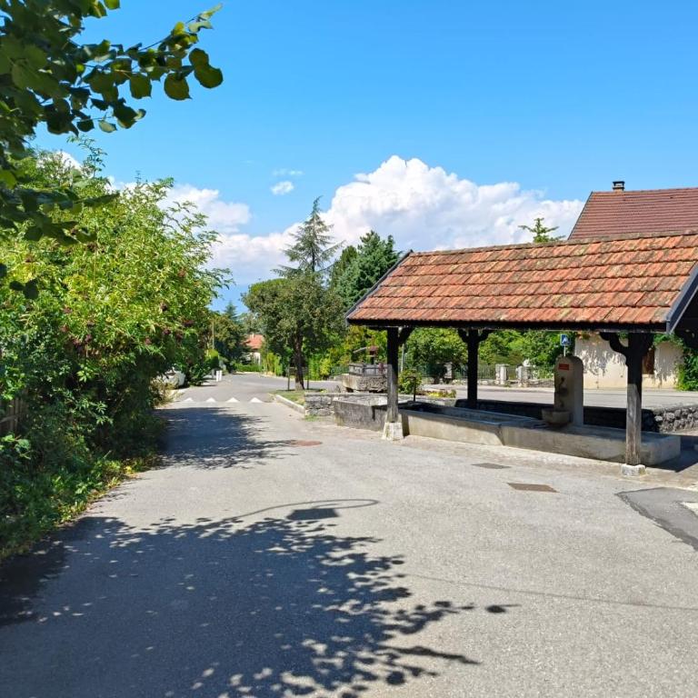Appartement calme 90m2 dans un petit hameau au pied du Salève proche de Genève - Appartement 1 Chambre - 17