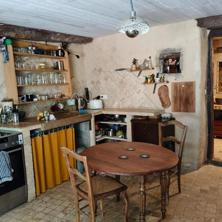 Appartement calme 90m2 dans un petit hameau au pied du Salève proche de Genève - Appartement 1 Chambre - 4