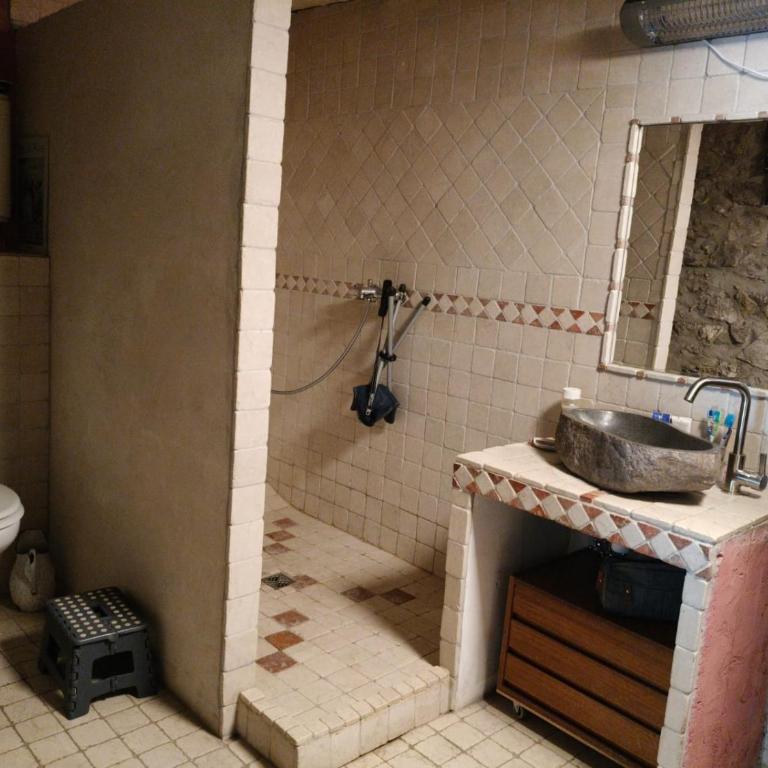 Appartement calme 90m2 dans un petit hameau au pied du Salève proche de Genève - Appartement 1 Chambre - 6