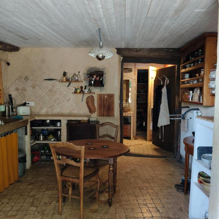 Appartement calme 90m2 dans un petit hameau au pied du Salève proche de Genève - Appartement 1 Chambre - 5