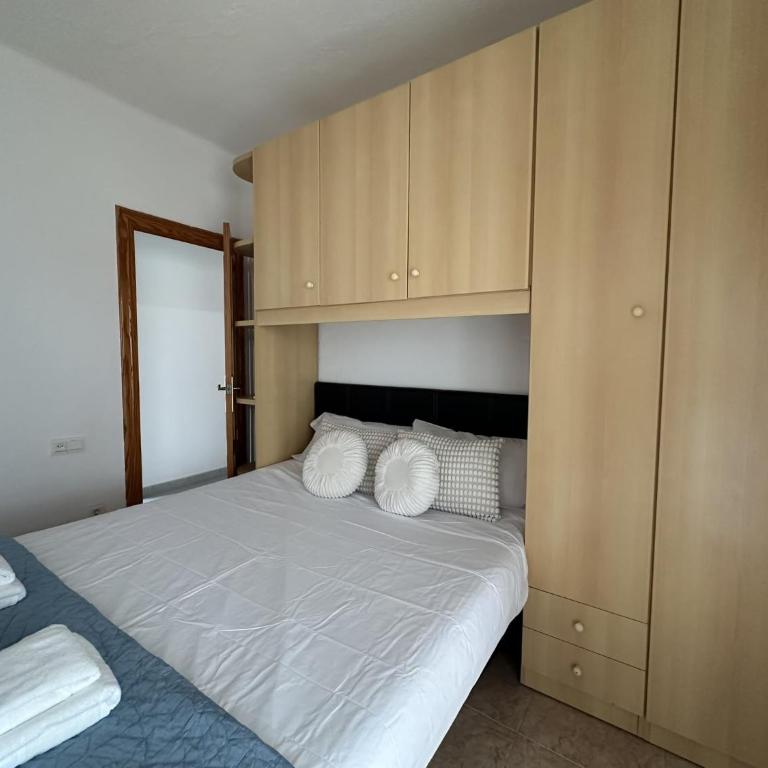 Apto Familiar a 200m Playa Bil-Bil - Two-Bedroom Apartment - 9