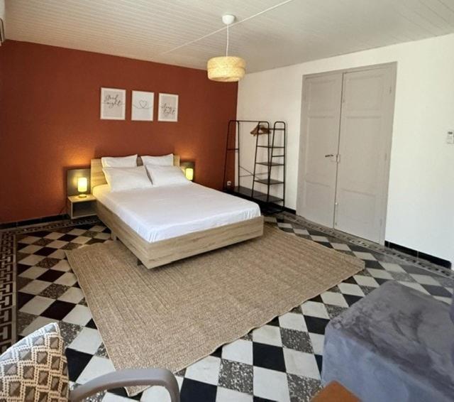 Appartement Climatisé & Linge de Maison Inclus - Apartment - Ground Floor - 9