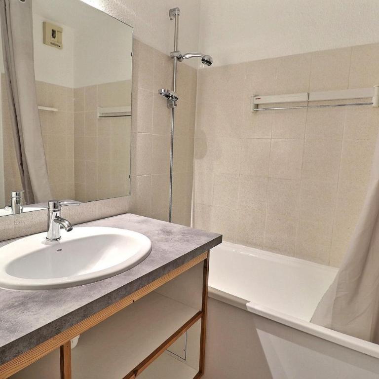 Résidence Grand Bois B - CONFORTABLE 2 PIECES, SKIS AUX PIEDS ET PROCHE DES COMMERCES MAE-3264 - Apartment - 6