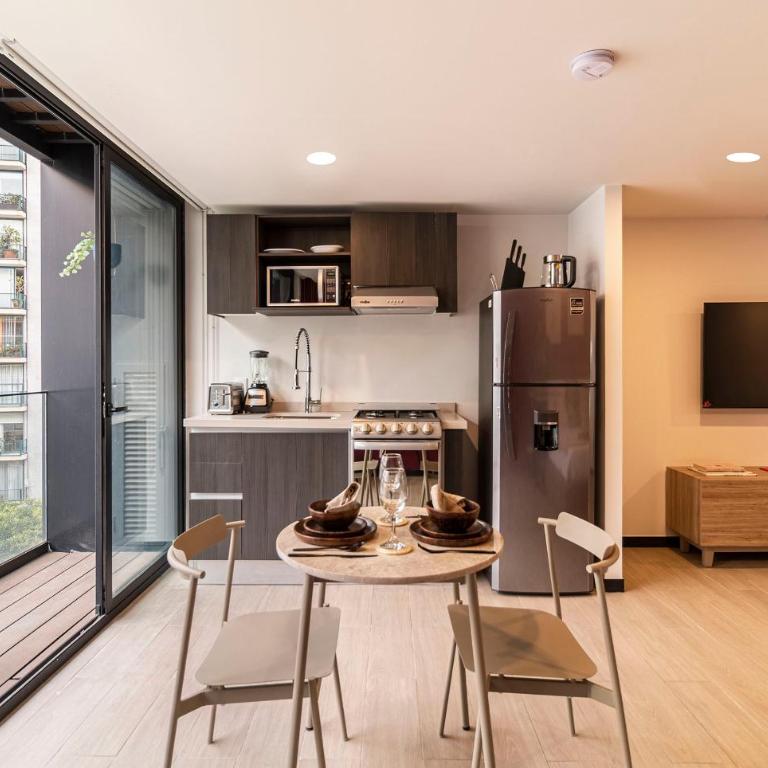 Kukun Socrates Polanco - Studio apartment with king bed and balcony - 7