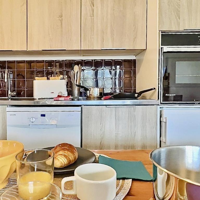 Résidence Le Villaret - 2 pièces spacieux pour 5 personnes situé au pied des pistes de "la Daille" et proche des commerces. MAE-5771 - Appartement - 6