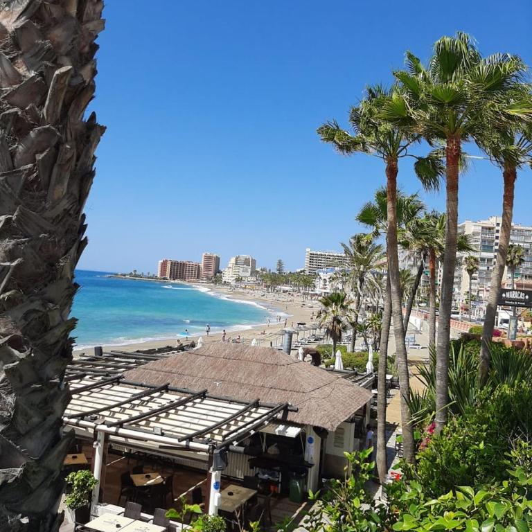 Ático con Terraza y Solarium en Benalmádena - Apartamento de 2 dormitorios - 16