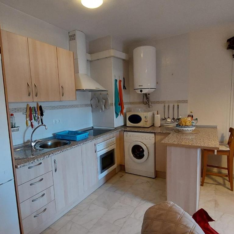Ático con Terraza y Solarium en Benalmádena - Apartamento de 2 dormitorios - 20
