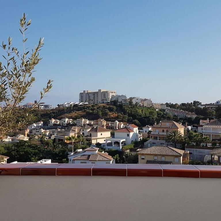 Ático con Terraza y Solarium en Benalmádena - Apartamento de 2 dormitorios - 51