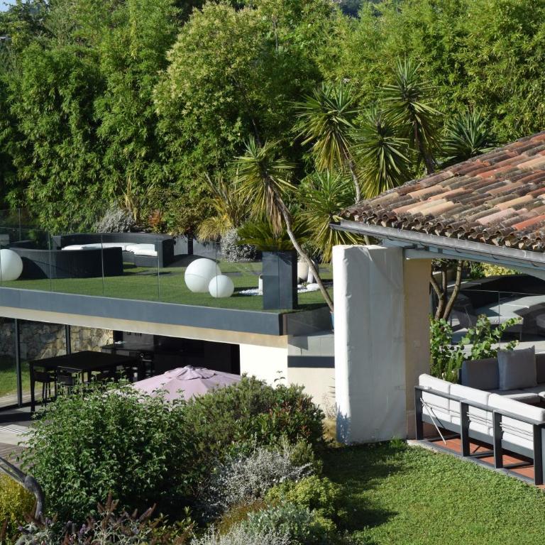 Villa d'exception avec piscine 15 m, spa, aperçu mer et calme absolu - Villa avec Piscine Privée - 47