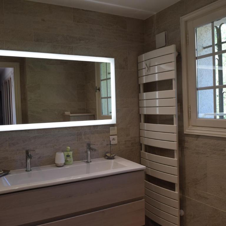Villa d'exception avec piscine 15 m, spa, aperçu mer et calme absolu - Villa avec Piscine Privée - 53