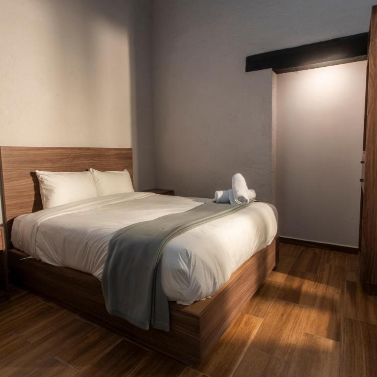 Straw Hat Hostel & RoofTop Bar CDMX - Habitación Cuádruple con baño compartido - 2