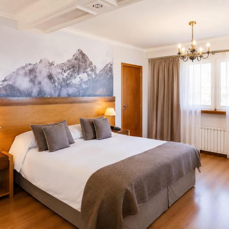 Hotel Tres Reyes Bariloche - Suite Presidencial - 1