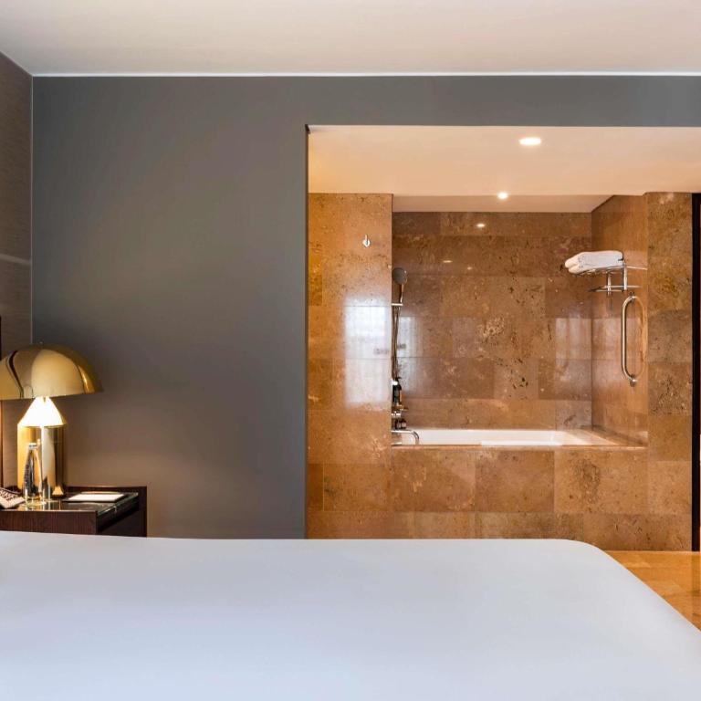 Sofitel Bogota Victoria Regia - Suite Junior con sofá cama - Cama doble grande - 4