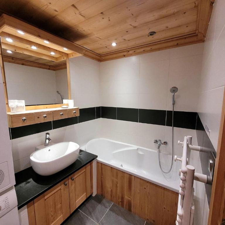 Résidence Mont Chery - Appartement tres lumineux, beaux volumes, haut standing MAE-2501 - Apartment - 13