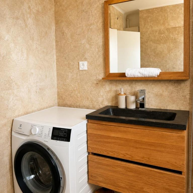 Le Royal Appartement d'exception en première ligne face à la mer - Apartment - 26