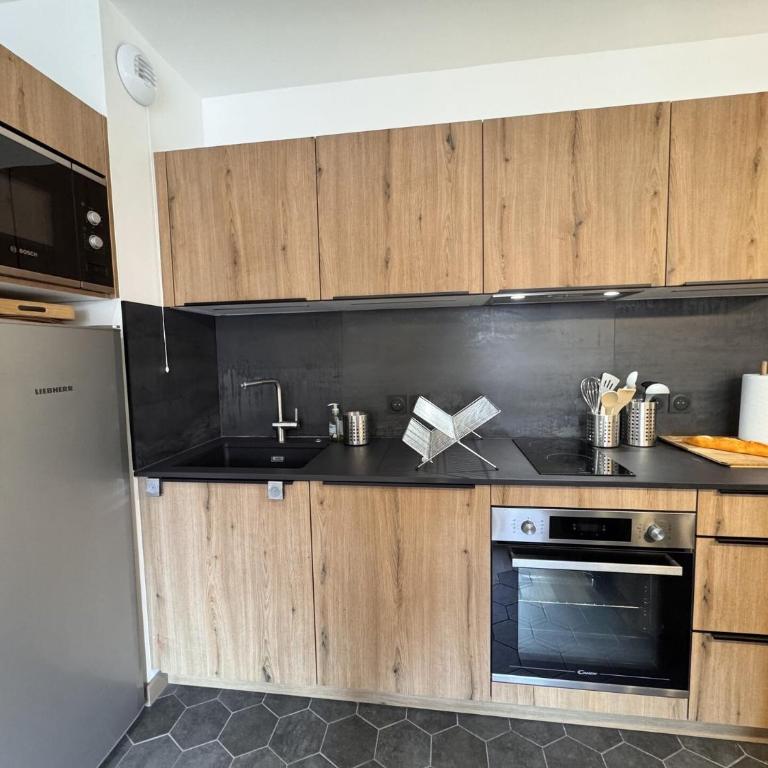 Résidence Le Living Stone B - T3 NEUF, CENTRE VARS, LIVING STONE 150m DES PISTES MAE-1041 - Appartement - 6