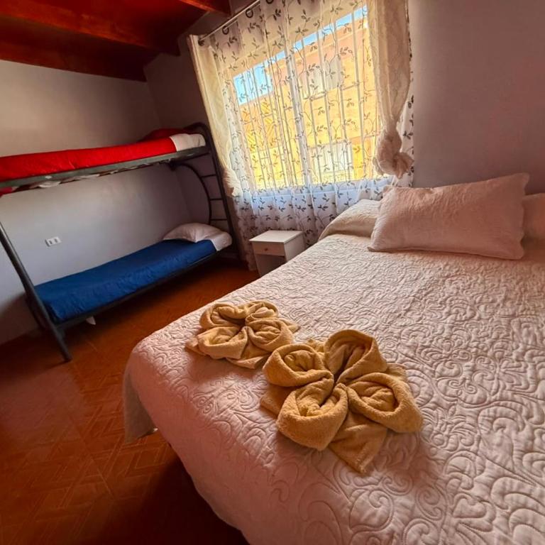 Hostal Nuevo Sol y Viento - Habitación Familiar con baño - 7